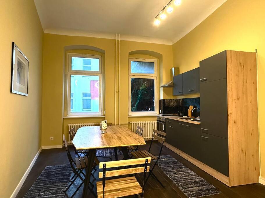 Schoenes Grosses Apartment Im Zentrum Berlins المظهر الخارجي الصورة