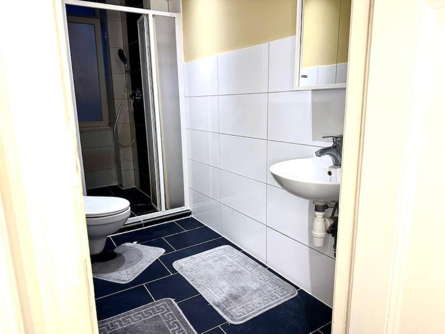 Schoenes Grosses Apartment Im Zentrum Berlins المظهر الخارجي الصورة